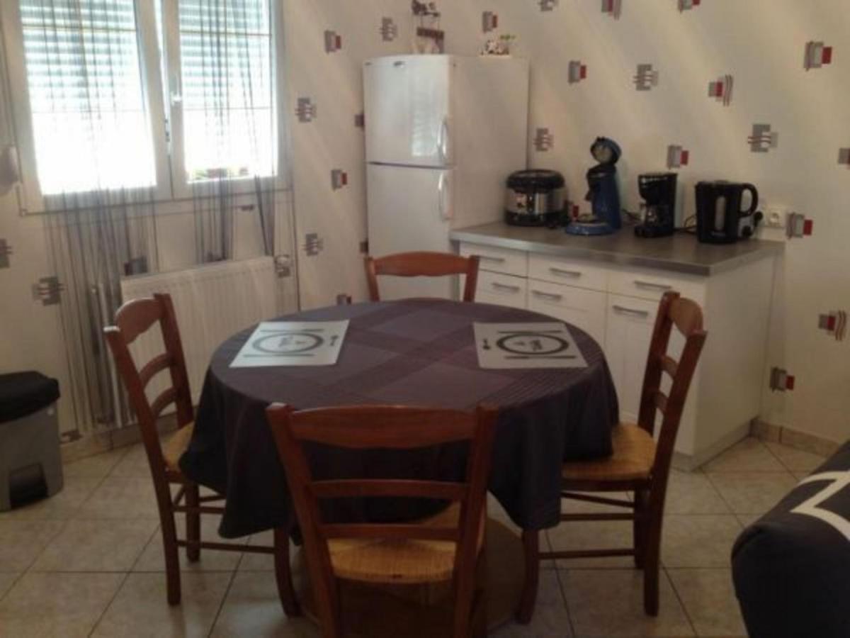 Charmant Gite A Etain, Tout Inclus, Proche Verdun Avec Terrasse Et Parking - Fr-1-585-3 Eksteriør bilde